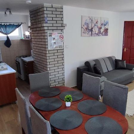 Bazsi Apartman Hajdúszoboszló Dış mekan fotoğraf