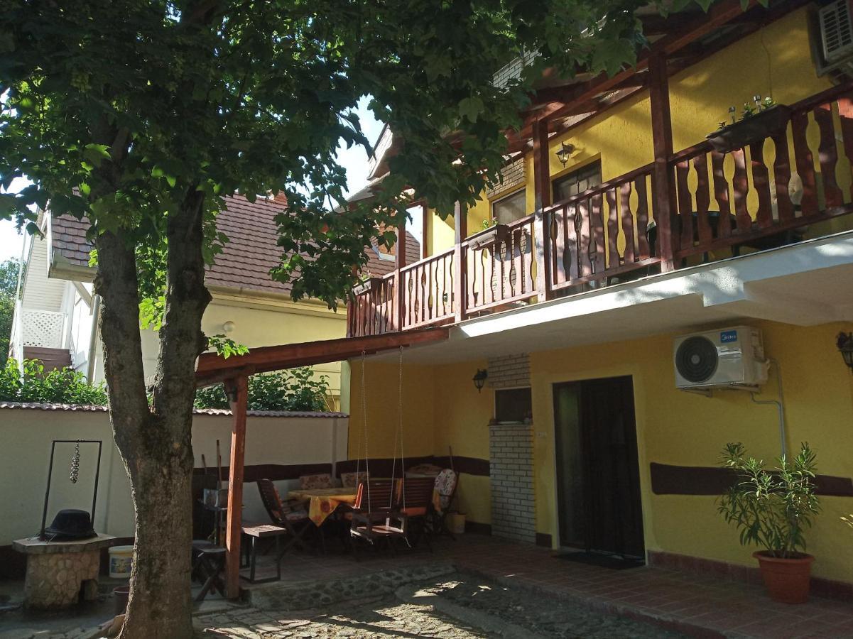 Bazsi Apartman Hajdúszoboszló Dış mekan fotoğraf