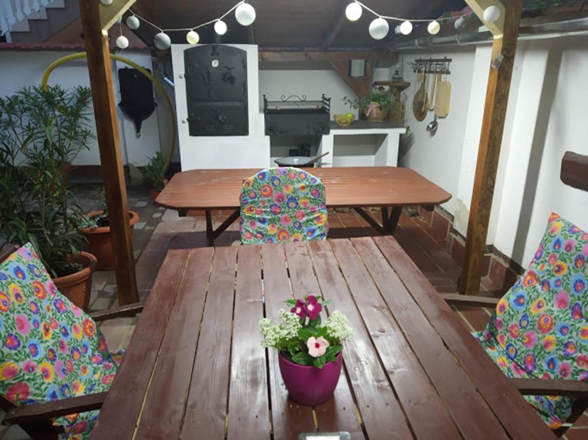 Bazsi Apartman Hajdúszoboszló Dış mekan fotoğraf