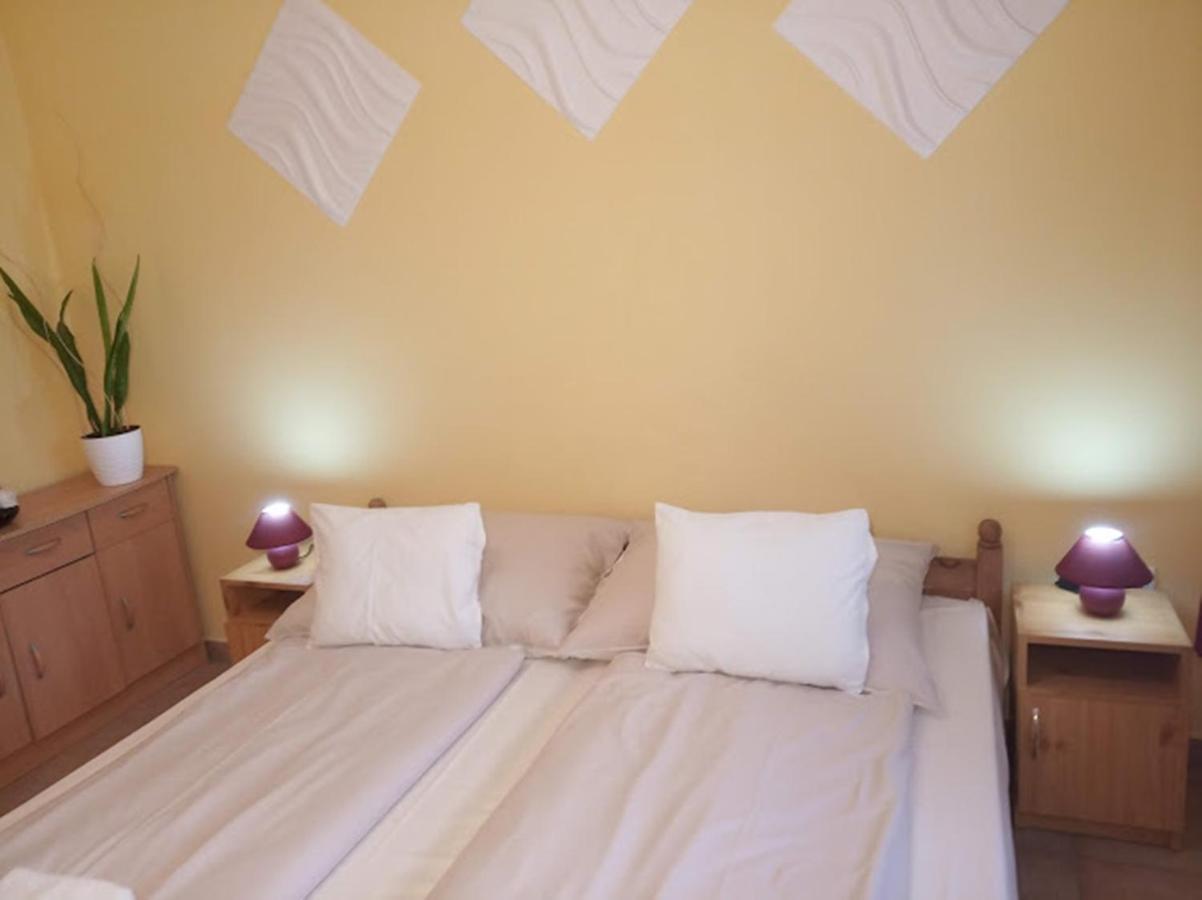 Bazsi Apartman Hajdúszoboszló Dış mekan fotoğraf