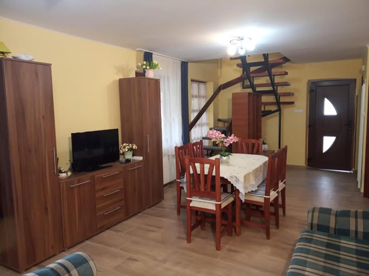 Bazsi Apartman Hajdúszoboszló Dış mekan fotoğraf