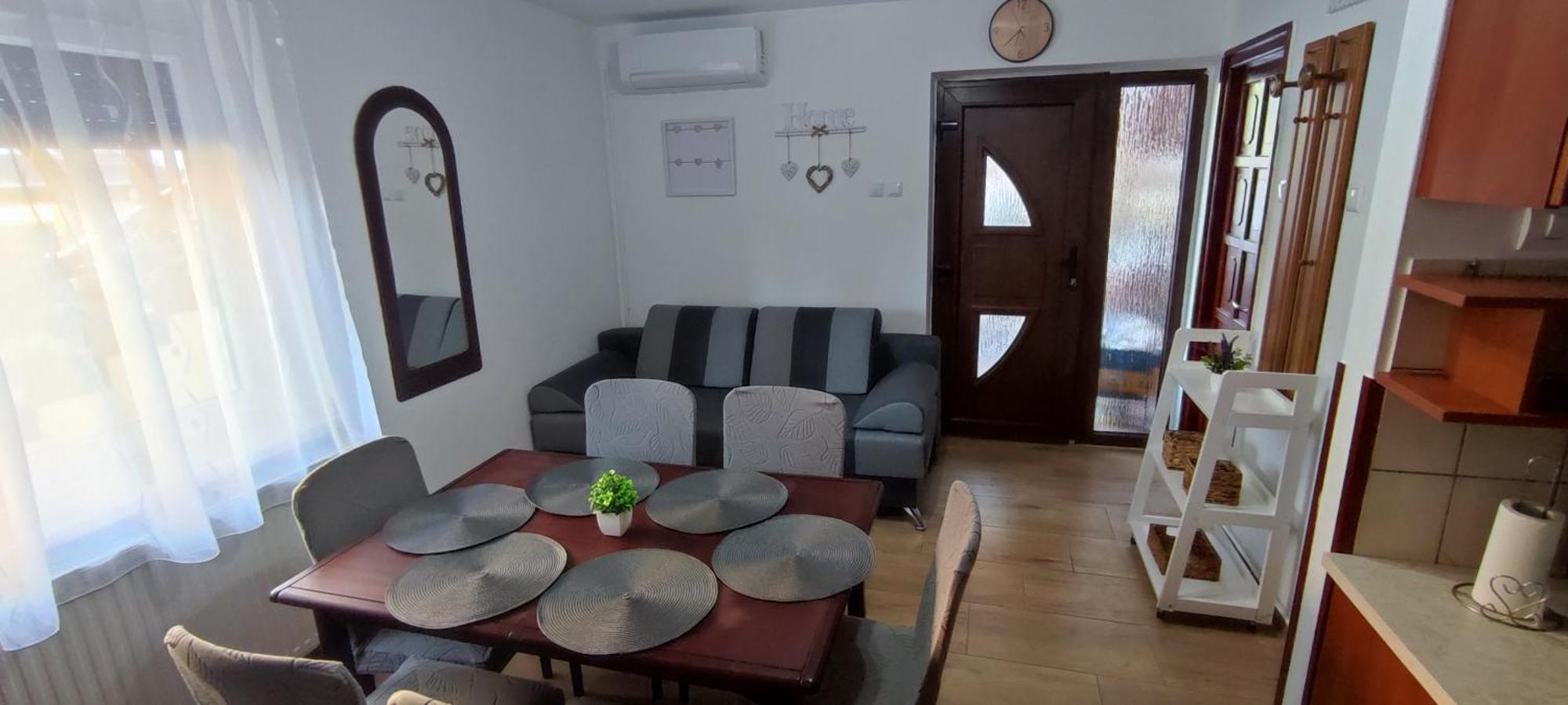 Bazsi Apartman Hajdúszoboszló Dış mekan fotoğraf